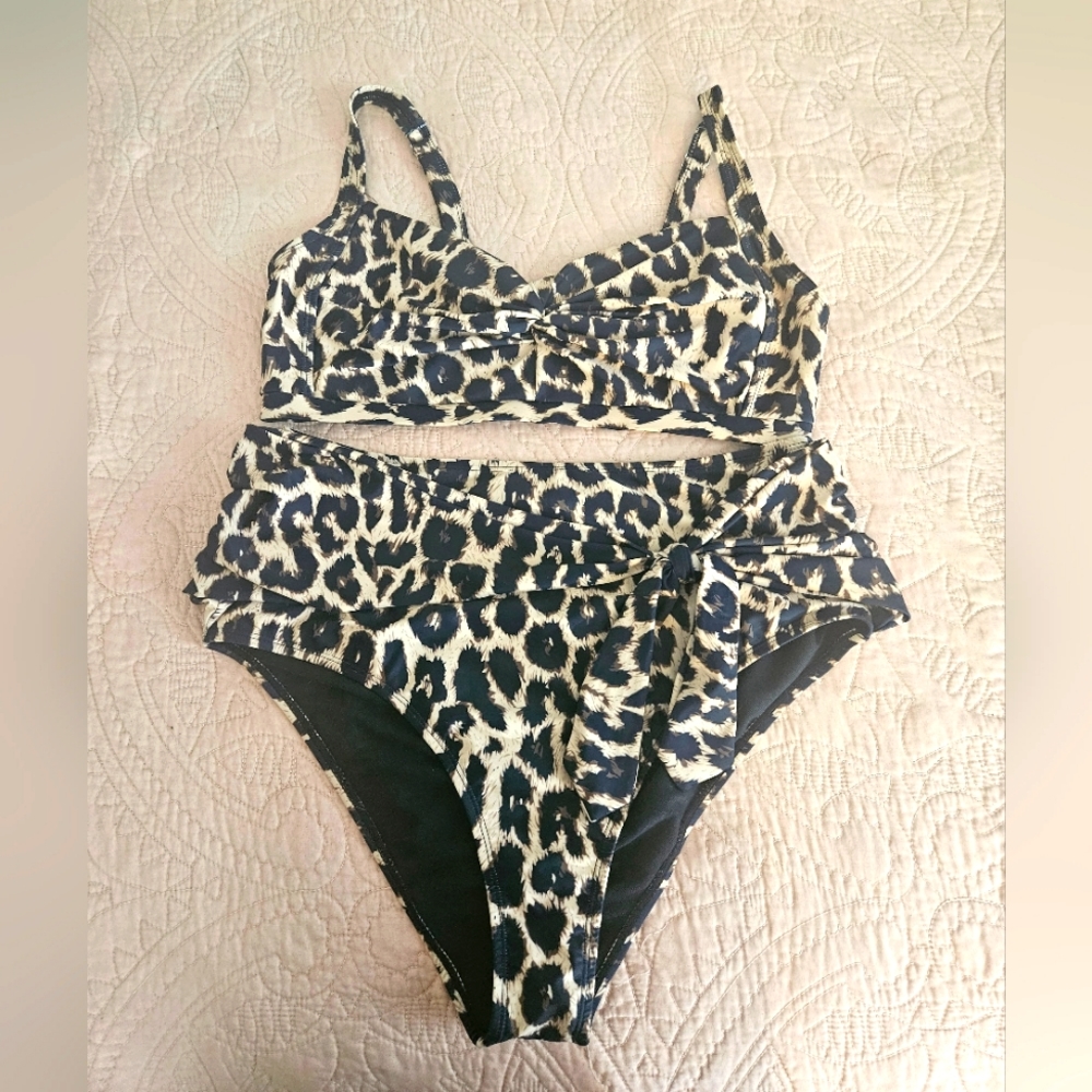 Plus womens 3x animal print bikini